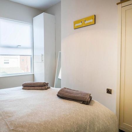 Spacious, Modern 4 Bed House Close To City Centre Τσέστερ Εξωτερικό φωτογραφία